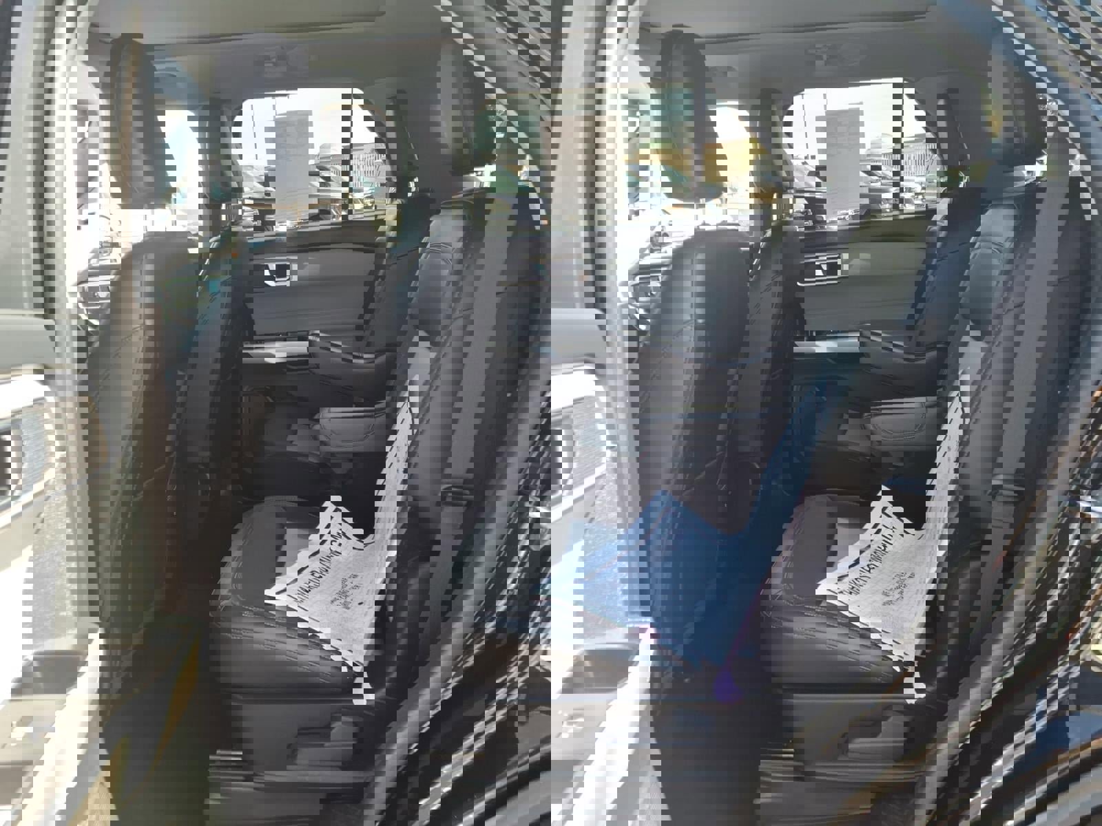 Certified 2022 Ford Explorer XLT w/ Equipment Group 202A image 18