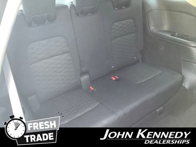 Used 2023 Nissan Pathfinder S image 30