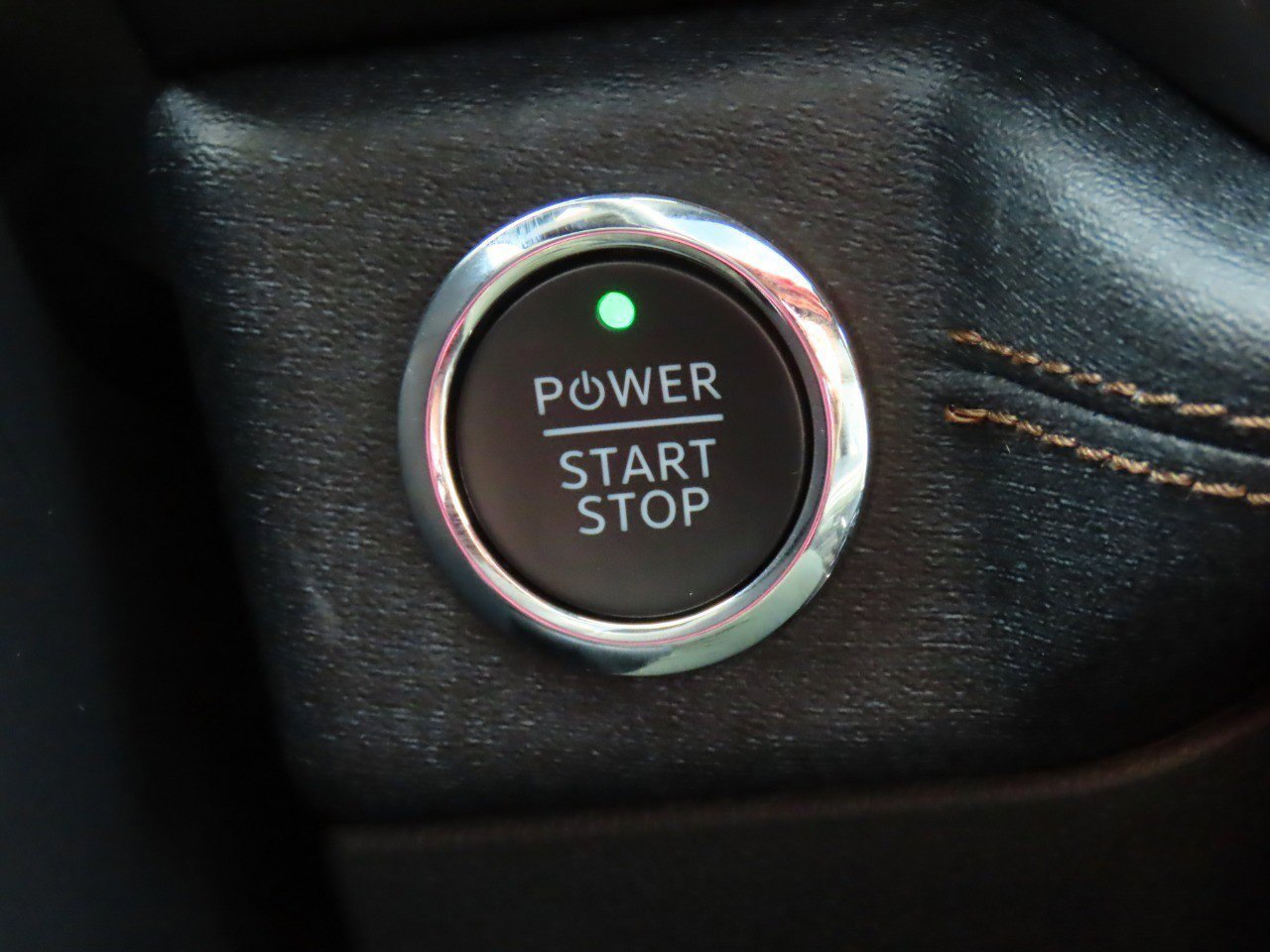 Certified 2025 Ford F150 Lightning Lariat image 32