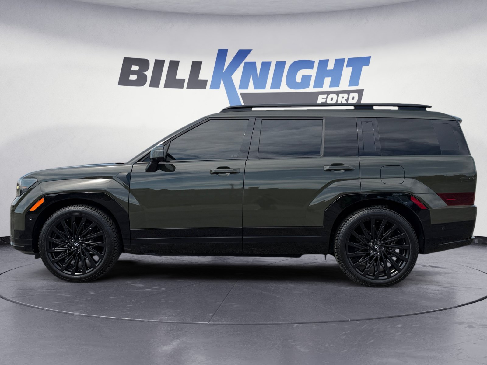 Used 2024 Hyundai Santa Fe Calligraphy FWD image 2