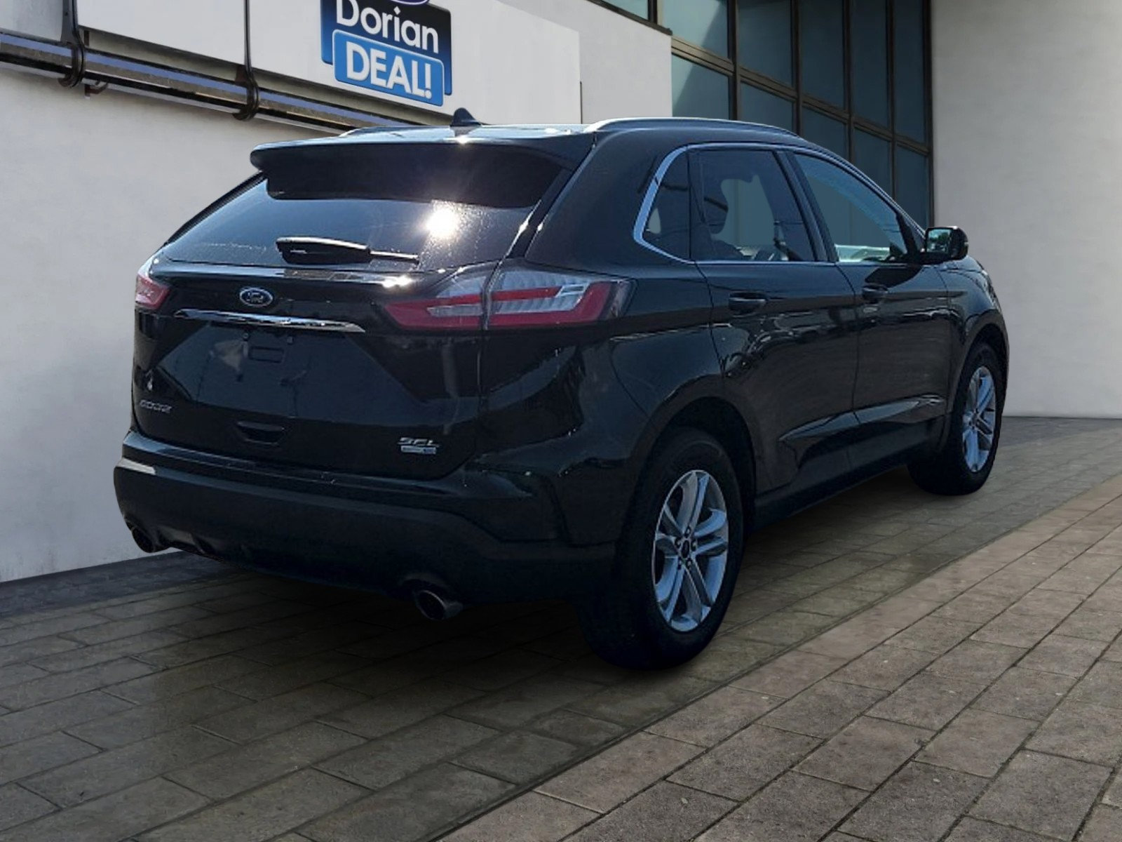 Certified 2019 Ford Edge SEL w/ Equipment Group 201A AWD/4WD image 3