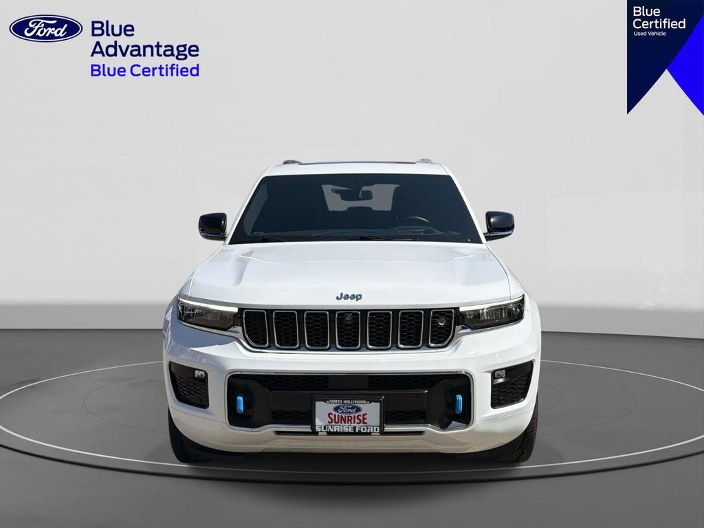 Used 2022 Jeep Grand Cherokee Overland w/ Advanced Protech Group III AWD/4WD image 3