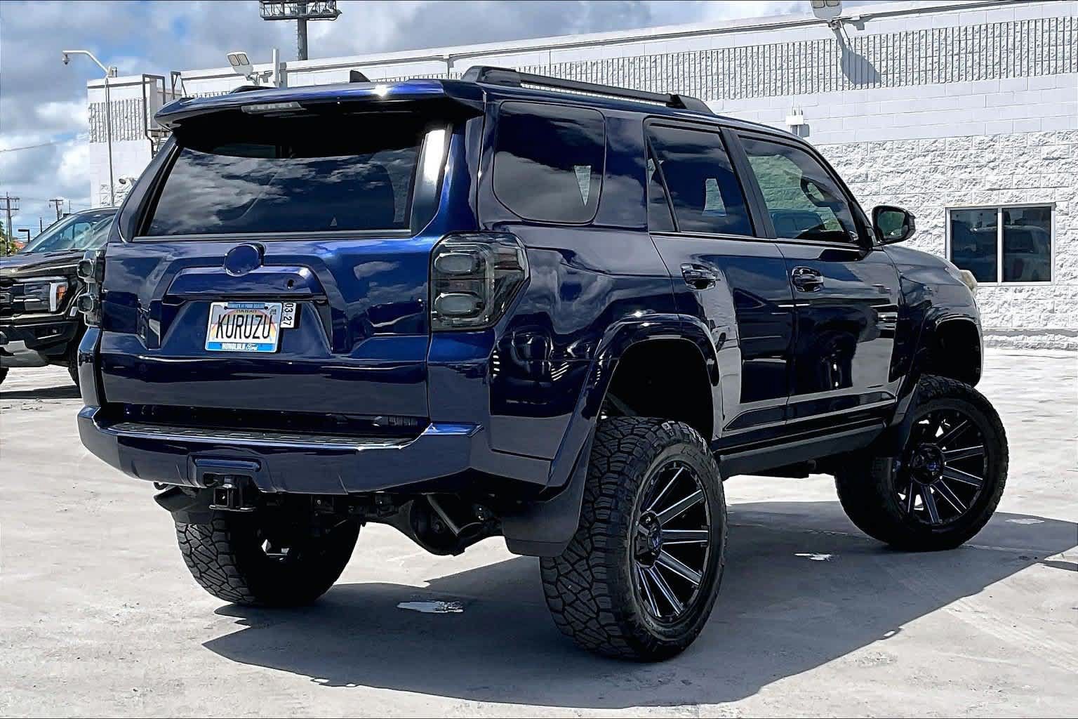 Used 2021 Toyota 4Runner SR5 AWD/4WD image 22