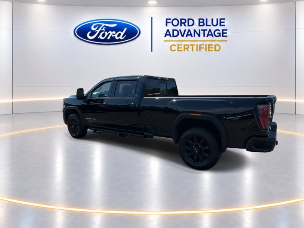 Used 2024 GMC Sierra 2500 AT4 w/ Technology Package AWD/4WD image 4