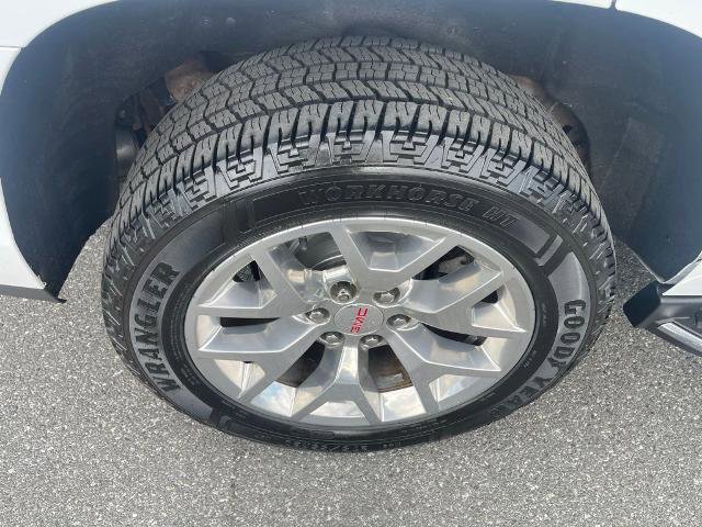 Used 2019 GMC Yukon SLE w/ SLE Value Package AWD/4WD image 12