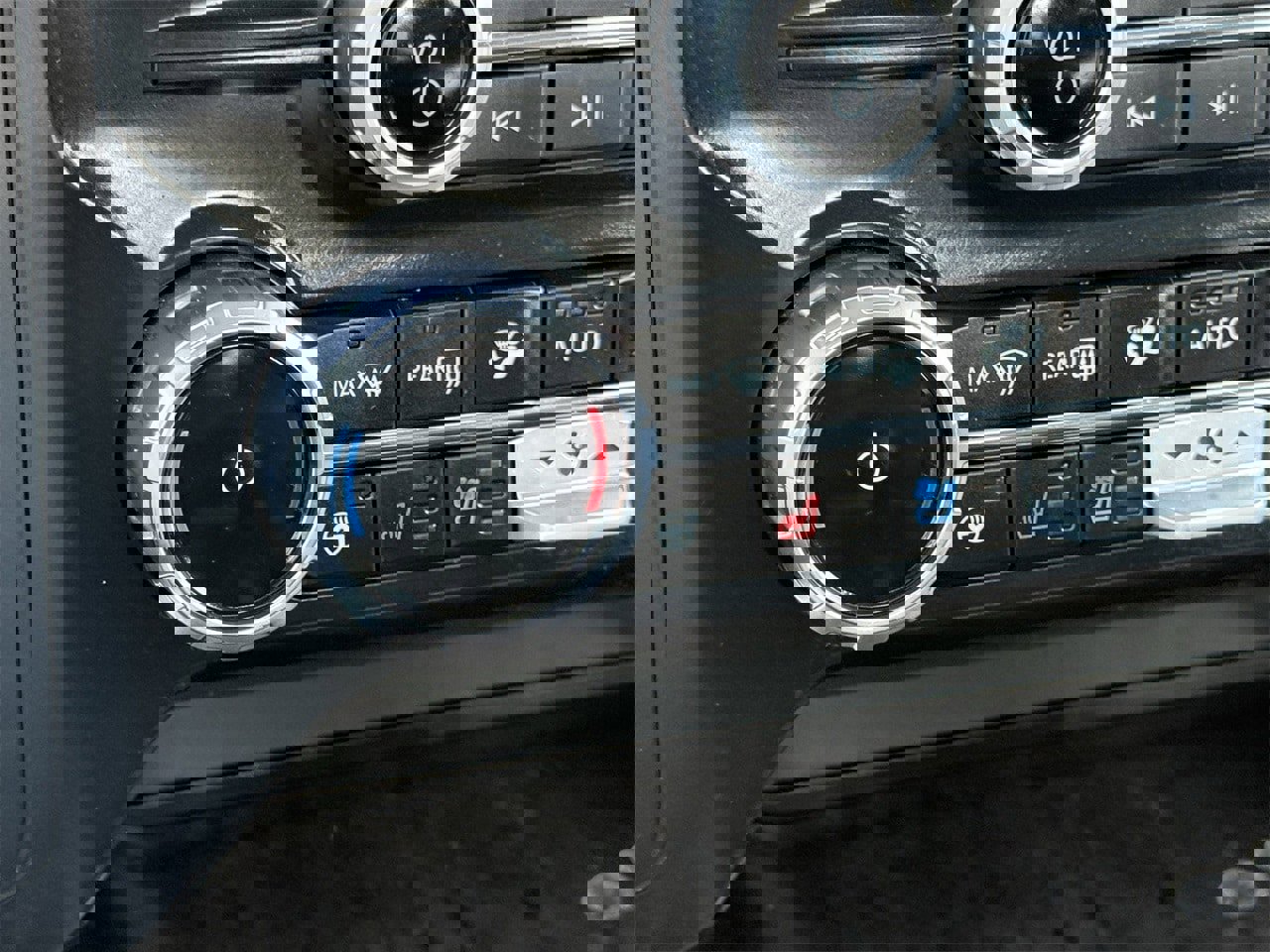 Certified 2023 Ford F150 Lariat w/ Trailer Tow Package image 20