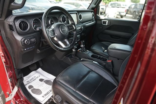 Used 2021 Jeep Wrangler Unlimited Sahara w/ Cold Weather Group AWD/4WD image 8