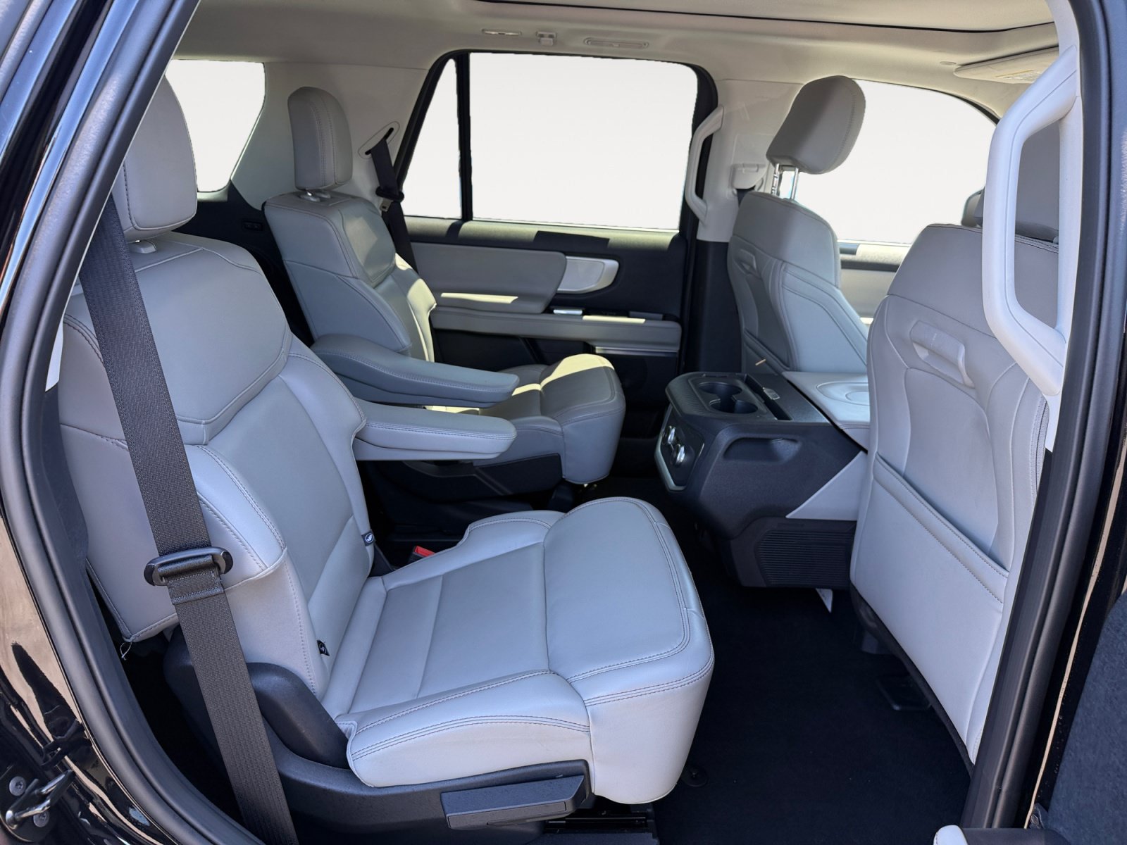 Certified 2025 Ford Expedition Active AWD/4WD image 19