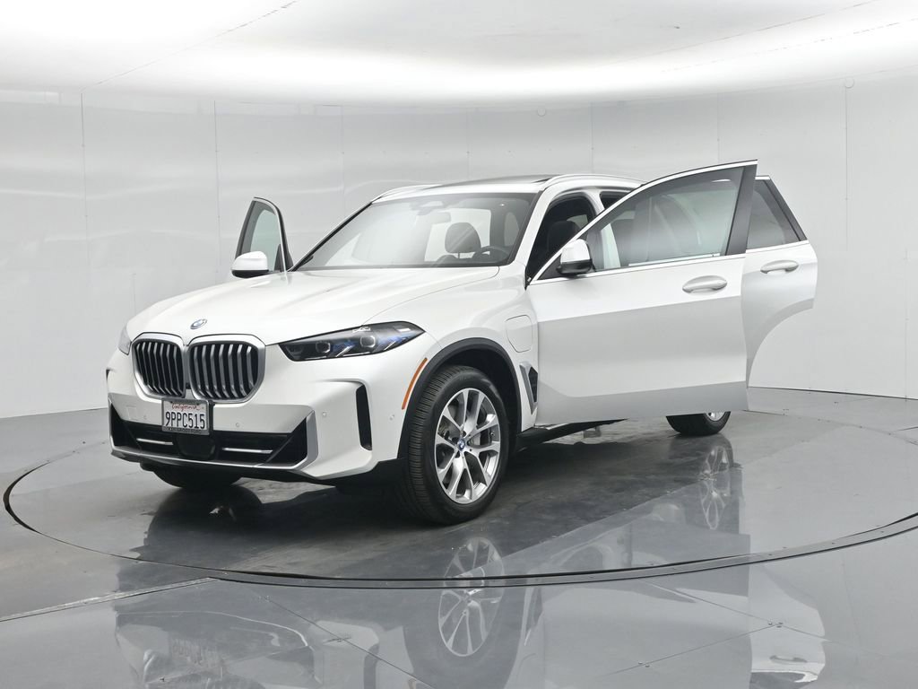 Used 2025 BMW X5 xDrive50e image 31