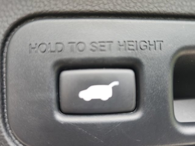 Used 2023 Honda Pilot TrailSport image 38