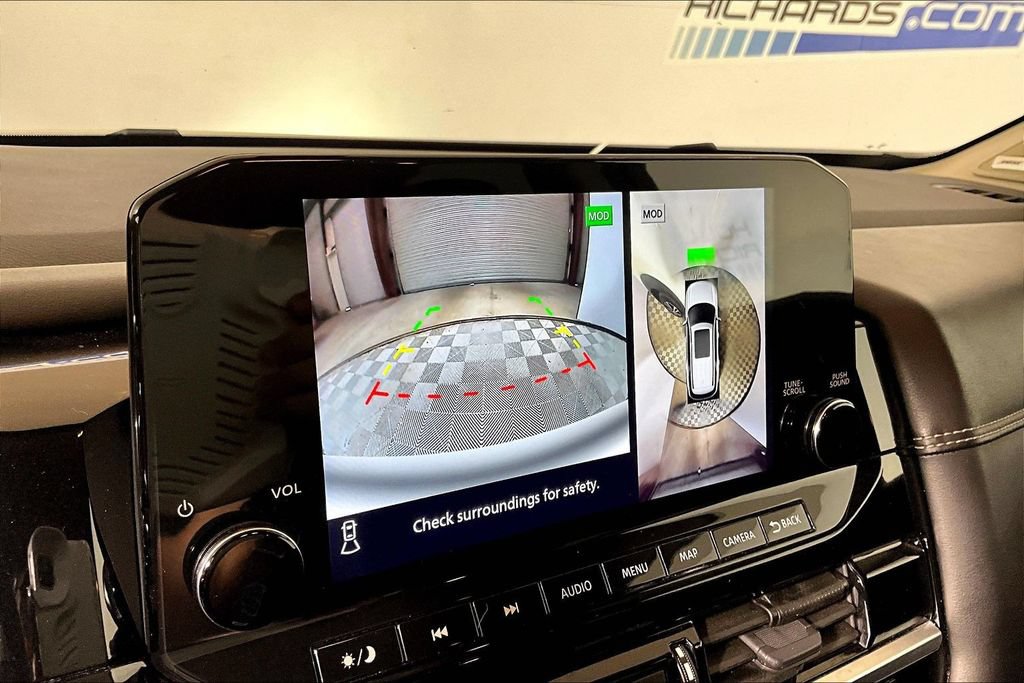 Used 2023 Nissan Pathfinder Platinum w/ Lighting Package (N93) FWD image 17