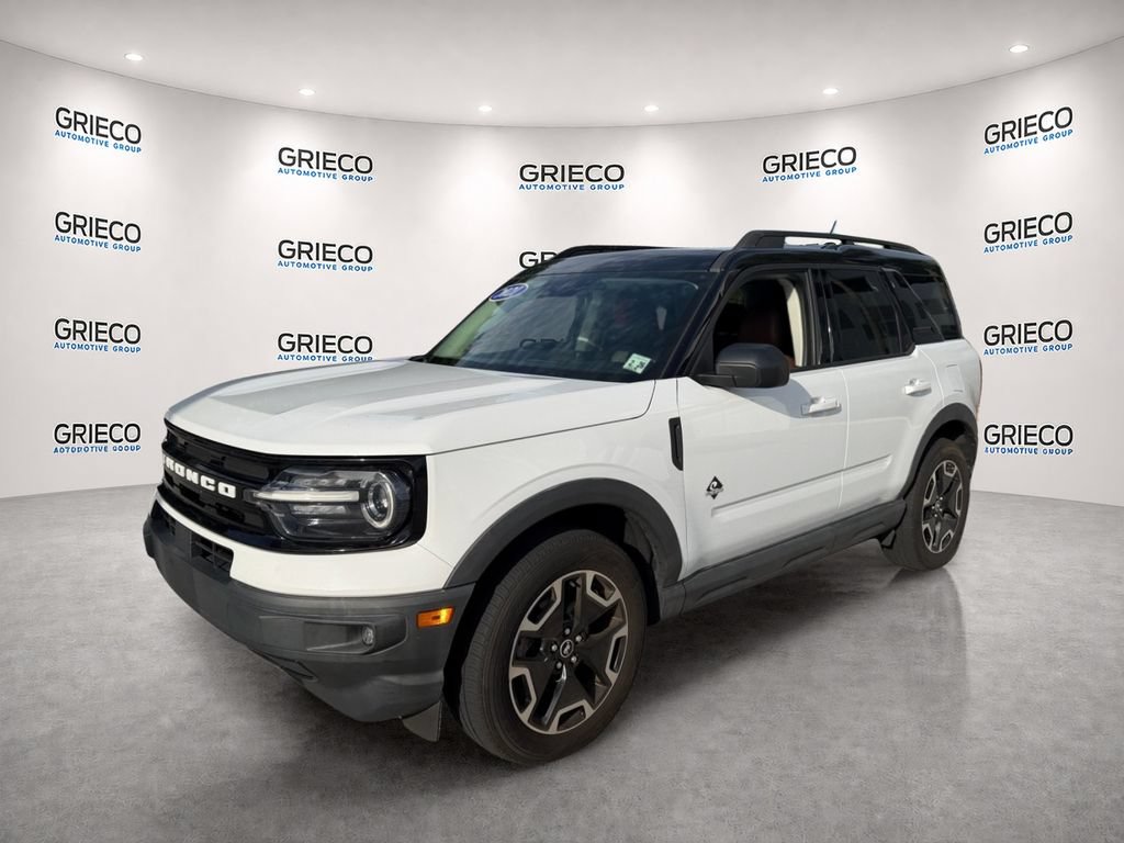 Certified 2021 Ford Bronco Sport Outer Banks w/ Outer Banks Package AWD/4WD image 3