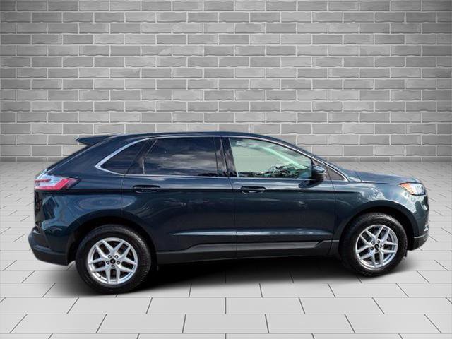 Certified 2024 Ford Edge SEL w/ Convenience Package AWD/4WD image 2