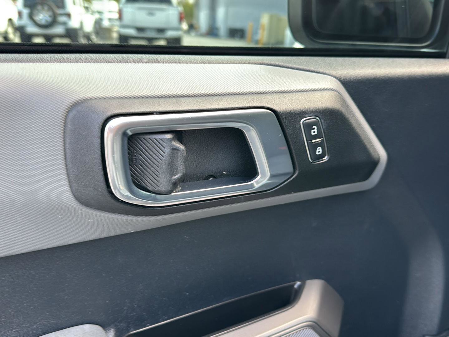 Certified 2023 Ford Bronco Everglades AWD/4WD image 27