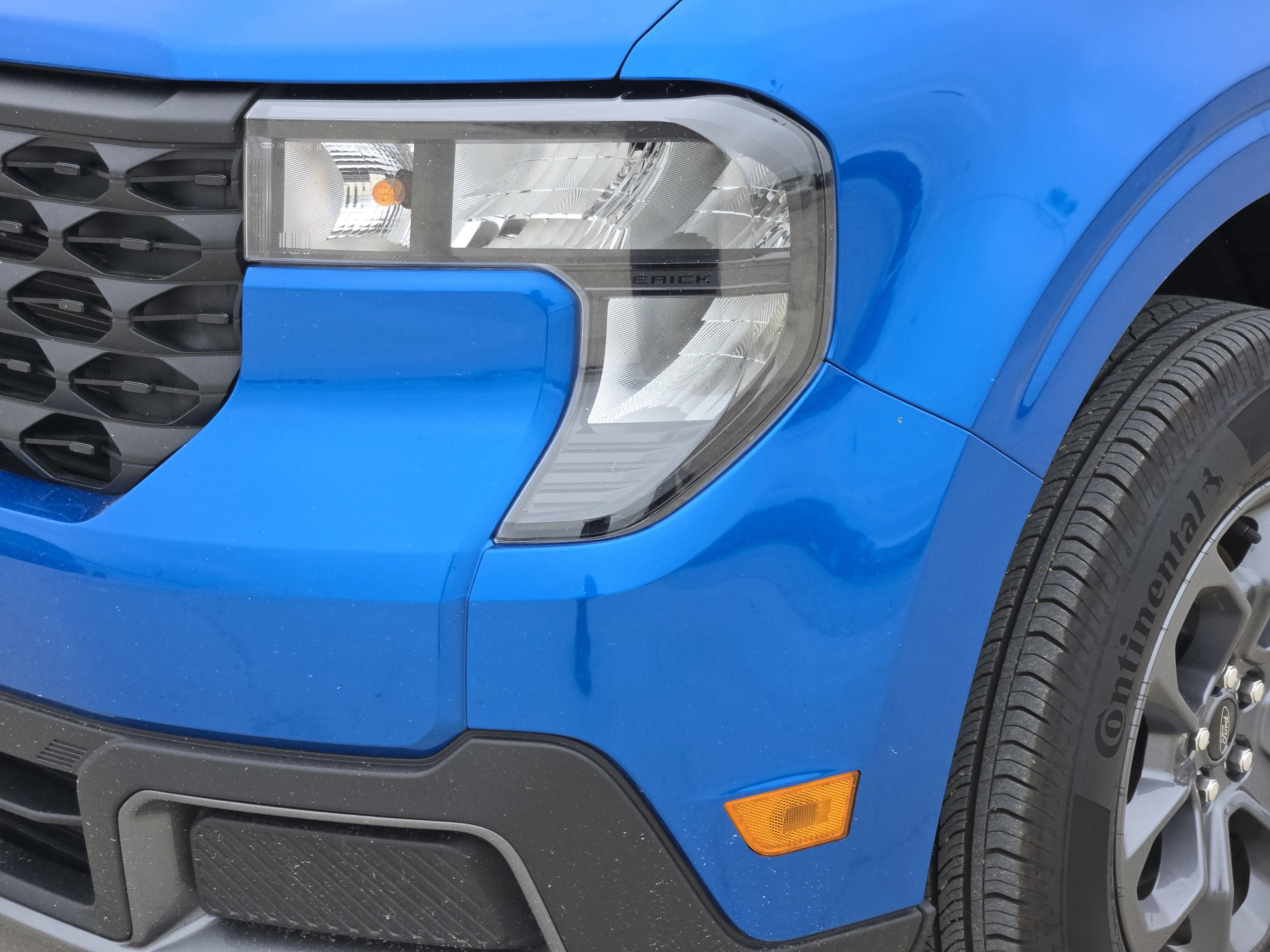 Certified 2025 Ford Maverick XLT w/ Equipment Group 302A AWD/4WD image 9
