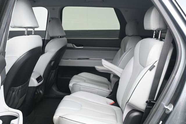 Used 2023 Hyundai Palisade SEL AWD/4WD image 6
