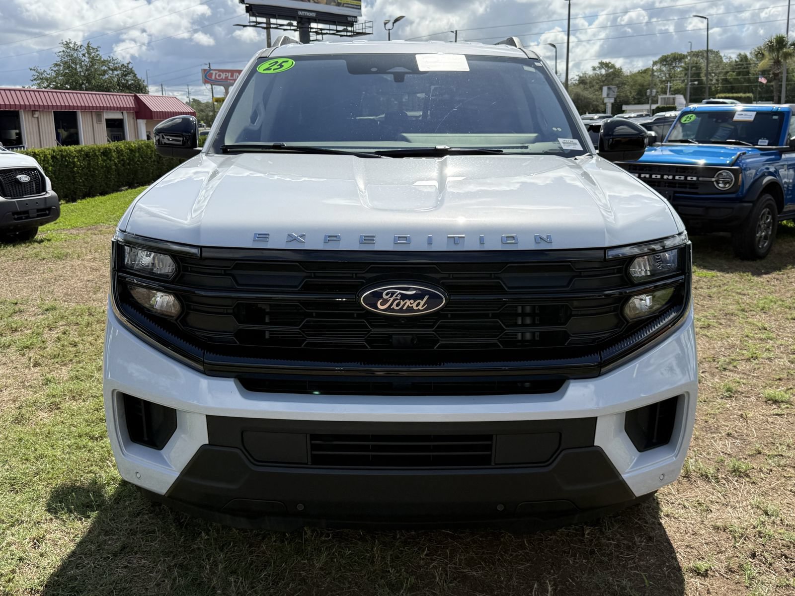 Certified 2025 Ford Expedition Active RWD image 9