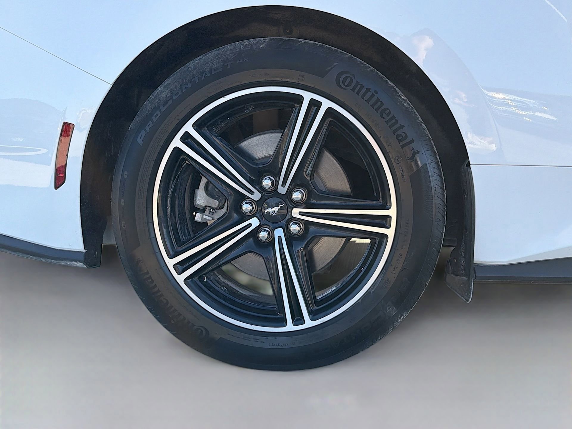 Certified 2024 Ford Mustang Coupe image 30