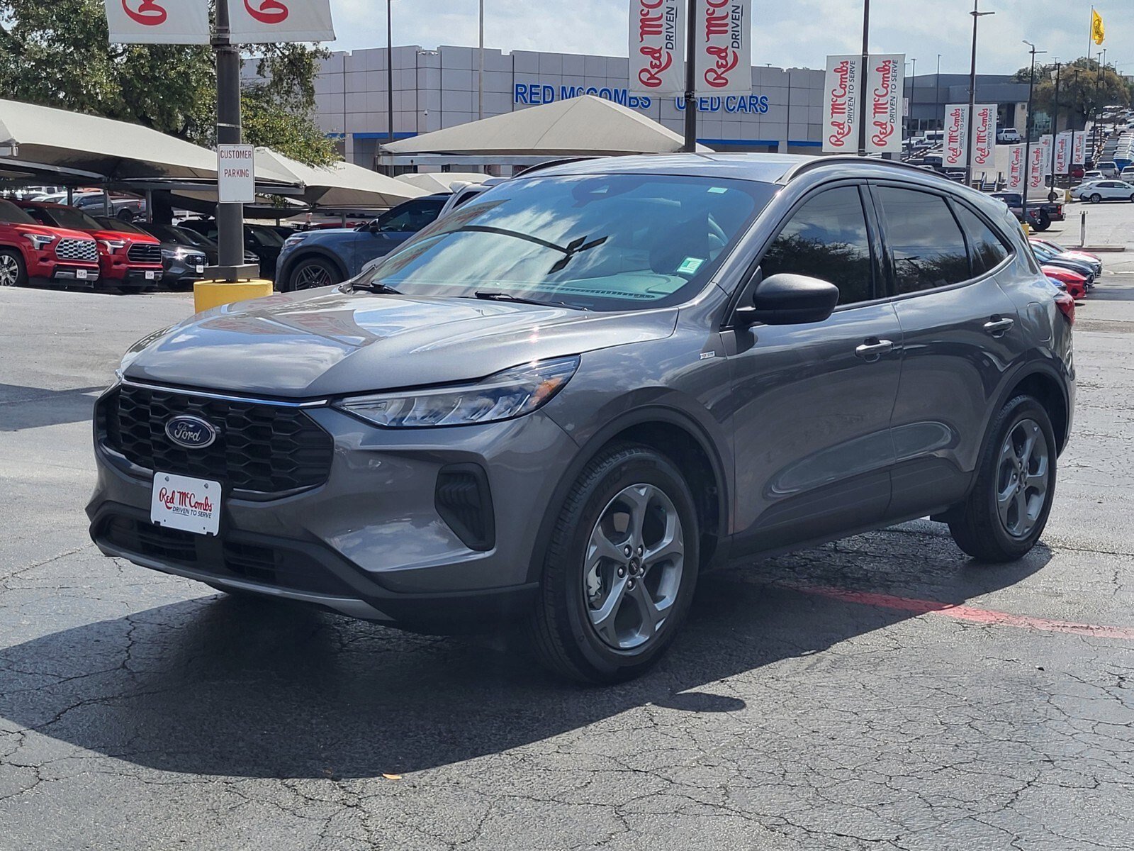 Certified 2025 Ford Escape ST-Line w/ Equipment Group 301A image 7