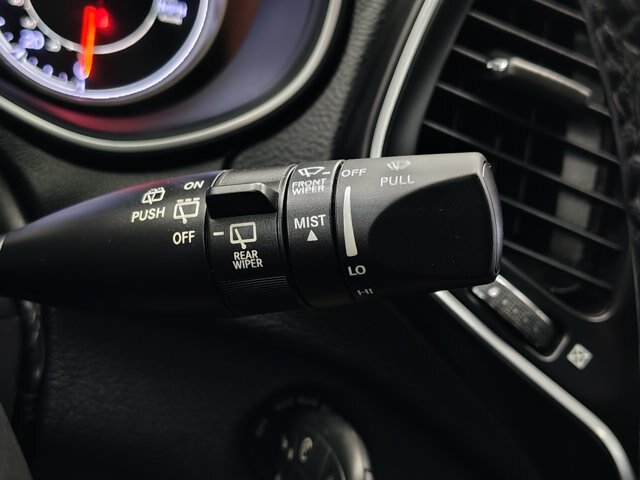 Used 2019 Jeep Cherokee Latitude w/ Cold Weather Group AWD/4WD image 35