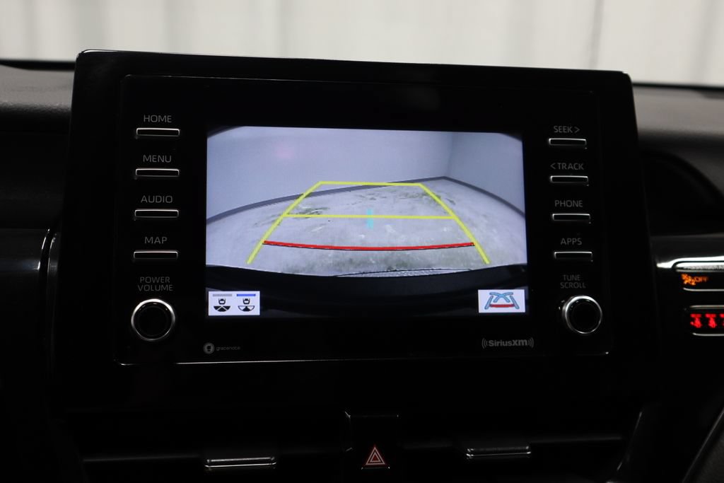 Used 2022 Toyota Camry SE w/ Convenience Package FWD image 2