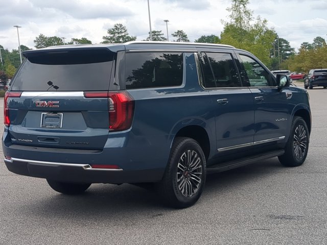 Used 2026 GMC Yukon XL Elevation AWD/4WD image 4