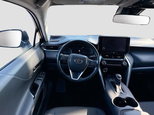 Used 2023 Toyota Venza LE AWD/4WD image 22