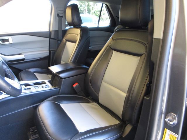 Certified 2023 Ford Explorer XLT w/ Equipment Group 202A AWD/4WD image 11