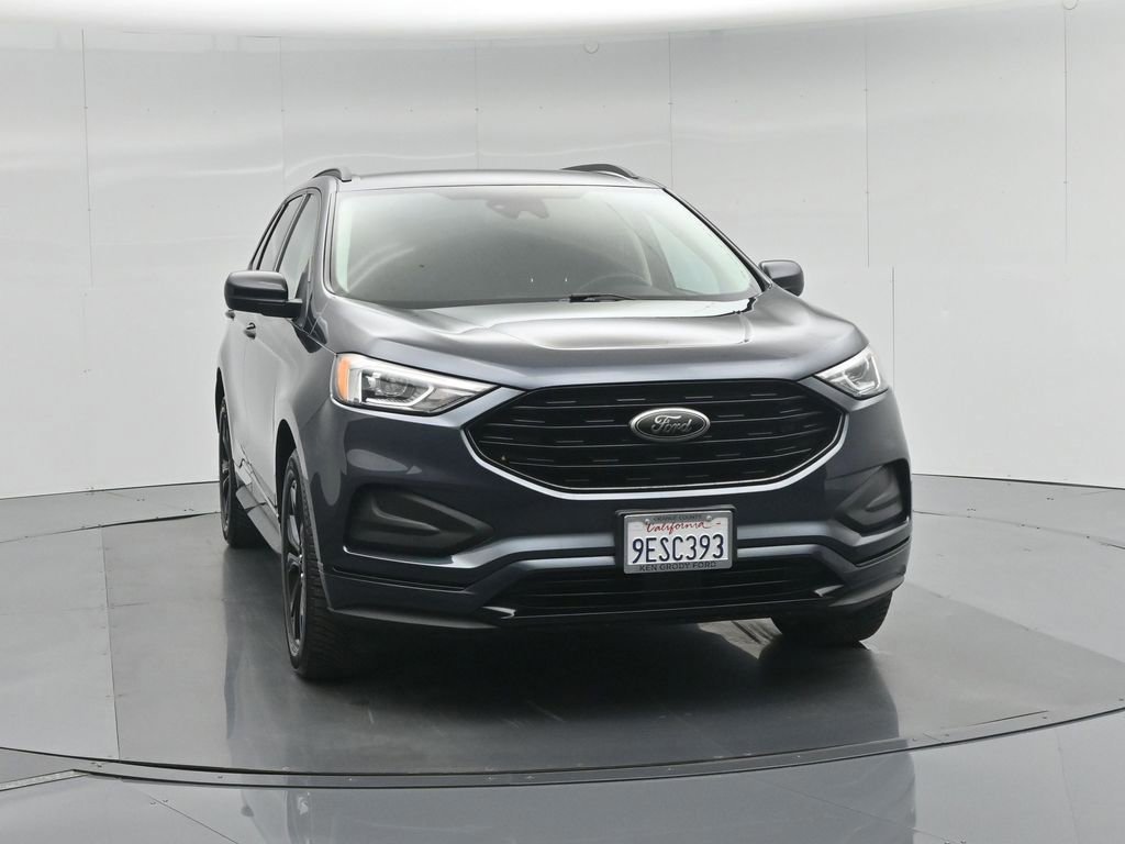 Certified 2022 Ford Edge SE w/ Black Appearance Package image 6