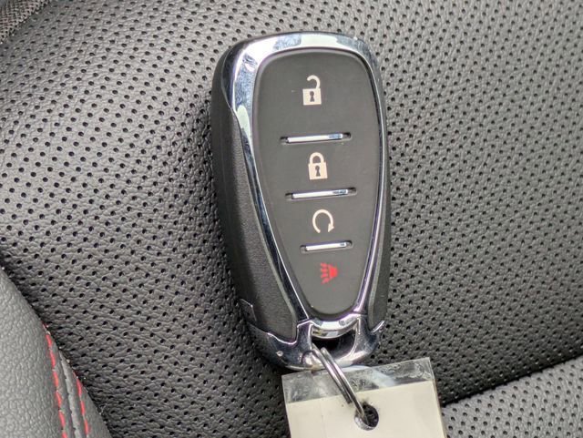 Used 2024 Chevrolet Trax RS w/ Sunroof Package image 30