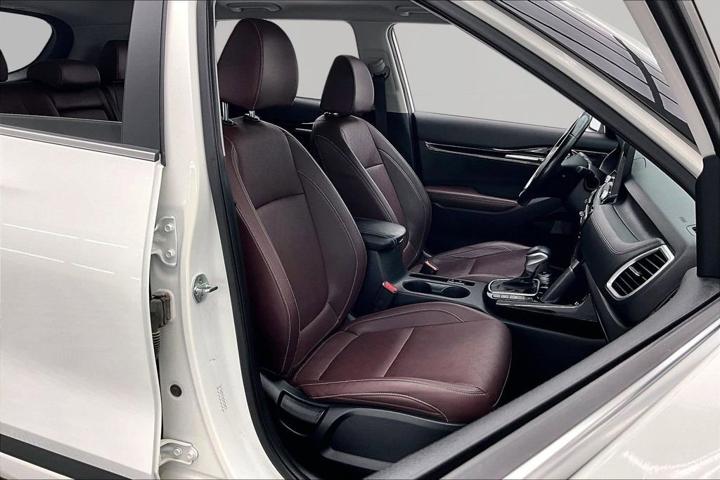 Used 2022 Kia Seltos SX w/ Sunroof Package AWD/4WD image 7
