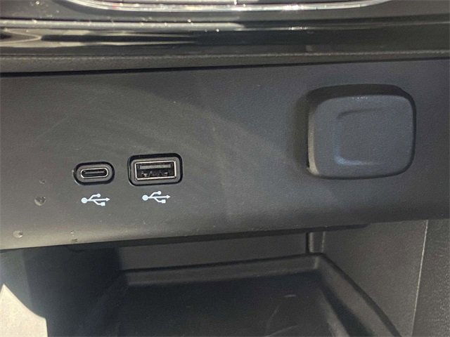 Used 2025 Buick Encore GX Sport Touring w/ Advanced Technology Package image 27