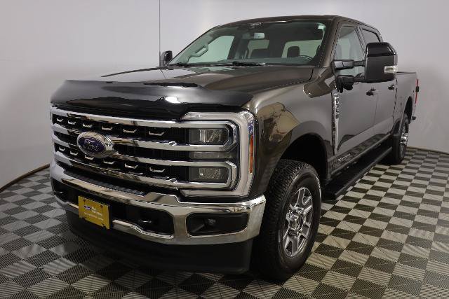 Certified 2025 Ford F350 Lariat AWD/4WD image 3