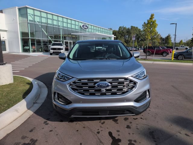 Certified 2024 Ford Edge Titanium w/ Equipment Group 301A AWD/4WD image 8