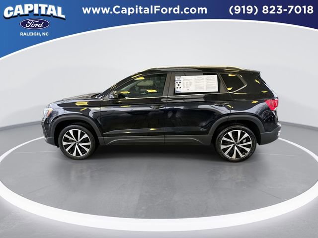 Used 2022 Volkswagen Taos SE image 3