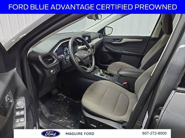 Certified 2022 Ford Escape SE w/ Cold Weather Package AWD/4WD image 32
