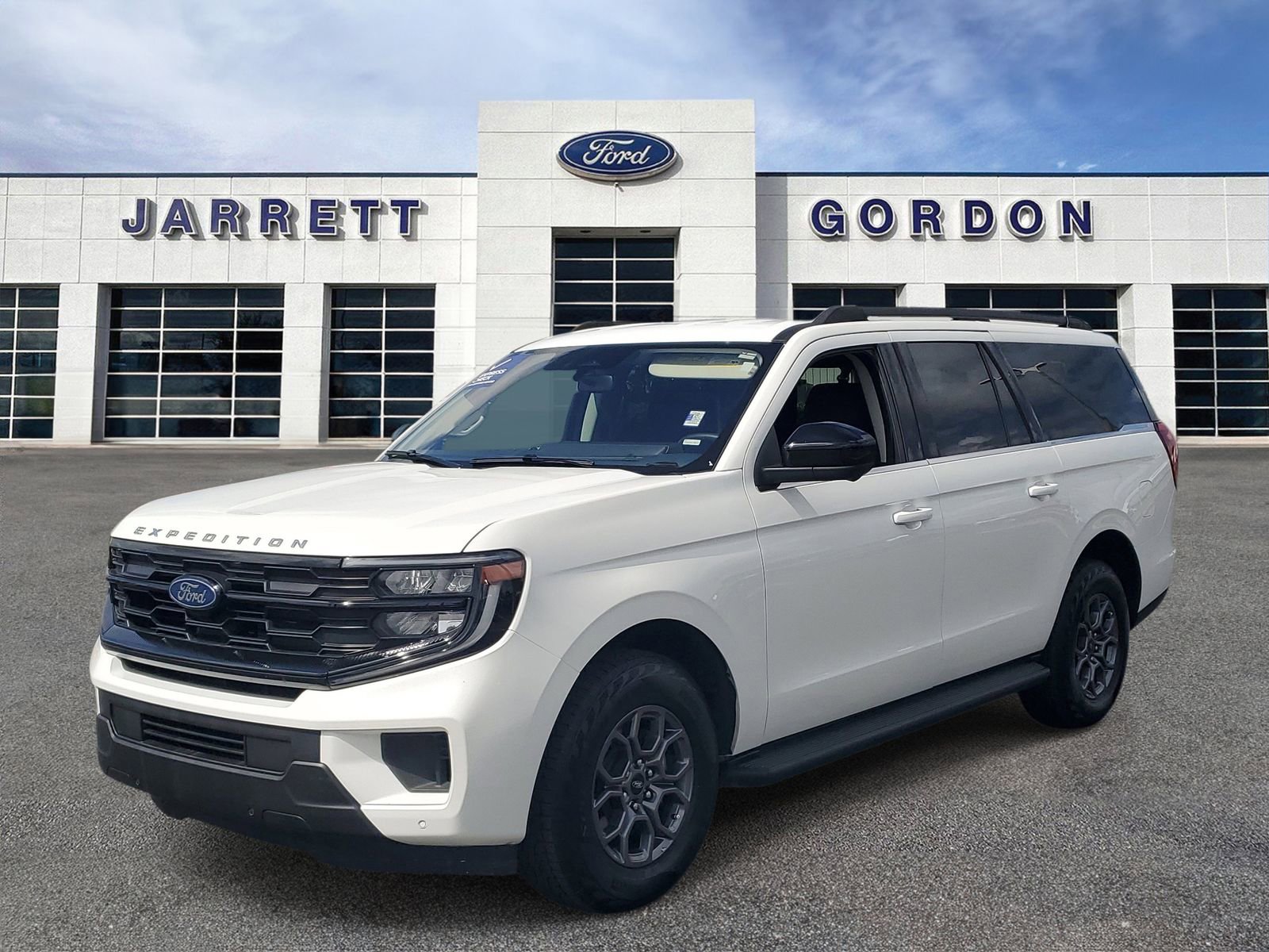 Certified 2025 Ford Expedition Max Active RWD image 2