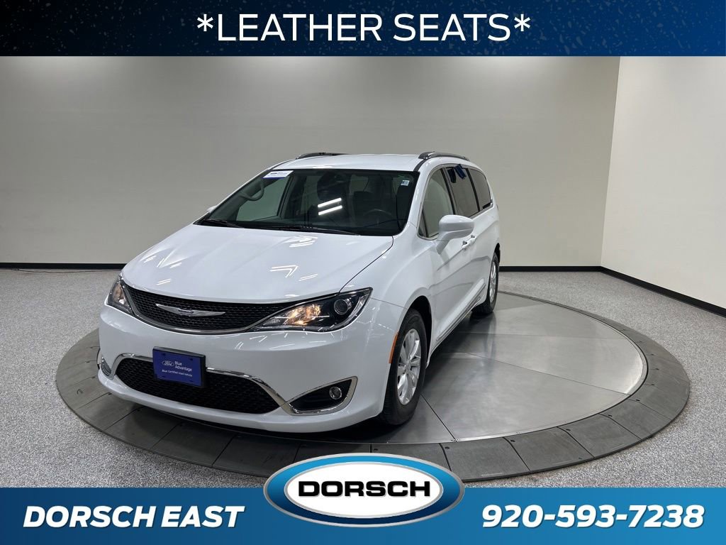 Used 2018 Chrysler Pacifica Touring-L FWD image 1