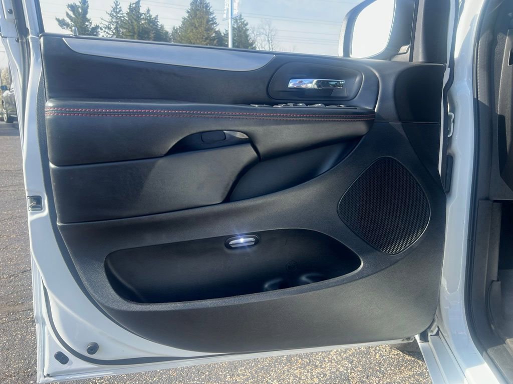 Used 2019 Dodge Grand Caravan GT FWD image 11