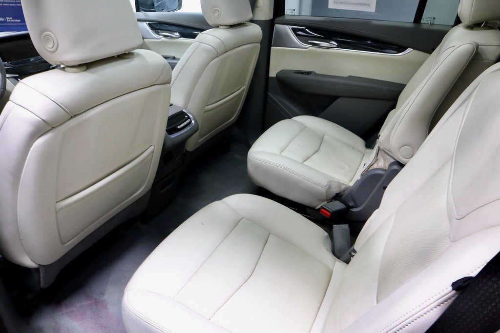 Used 2023 Cadillac XT6 Premium Luxury w/ Technology Package image 22