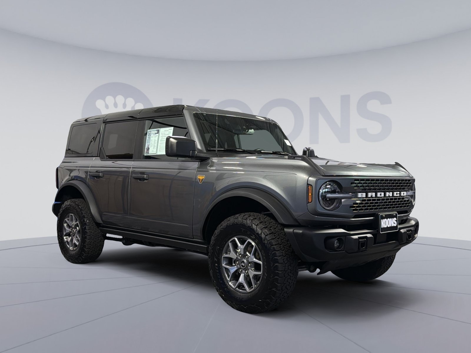 Certified 2025 Ford Bronco Badlands AWD/4WD image 10