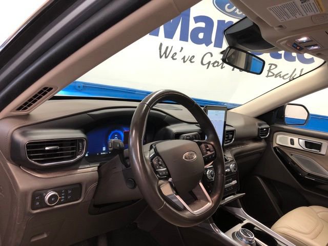 Certified 2022 Ford Explorer Platinum w/ Technology Package image 15