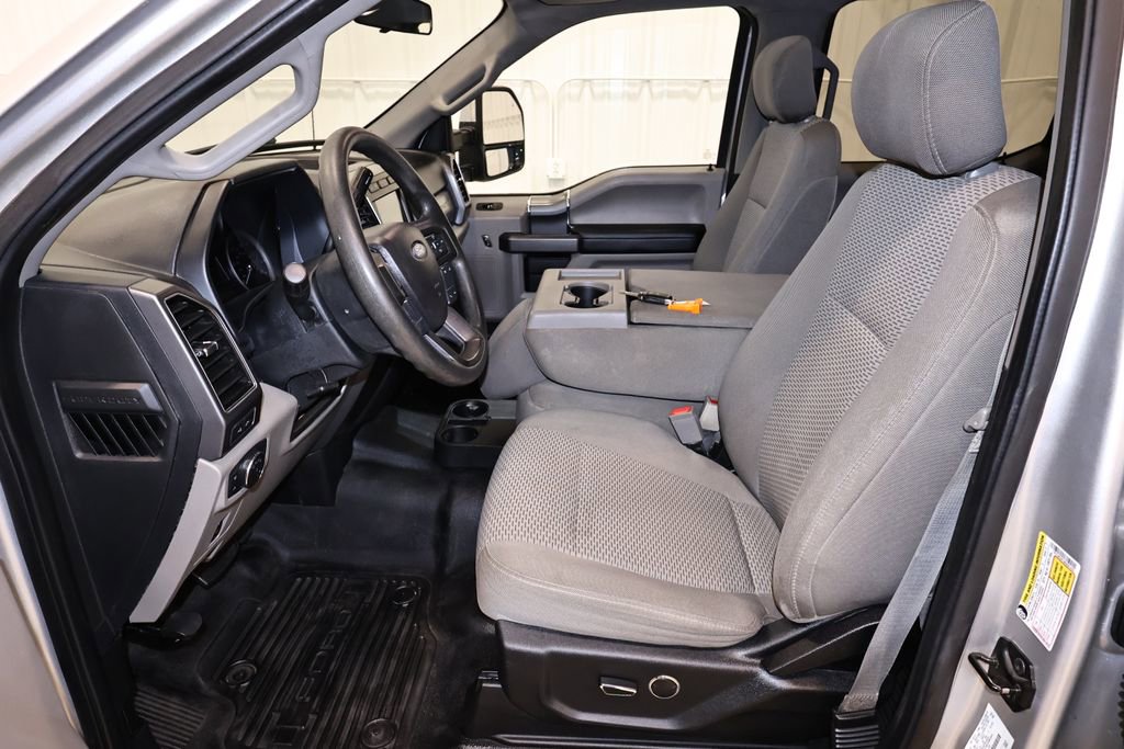 Certified 2019 Ford F250 XLT w/ XLT Premium Package AWD/4WD image 13