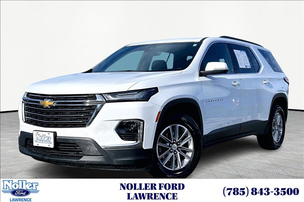 Used 2022 Chevrolet Traverse LT image 1