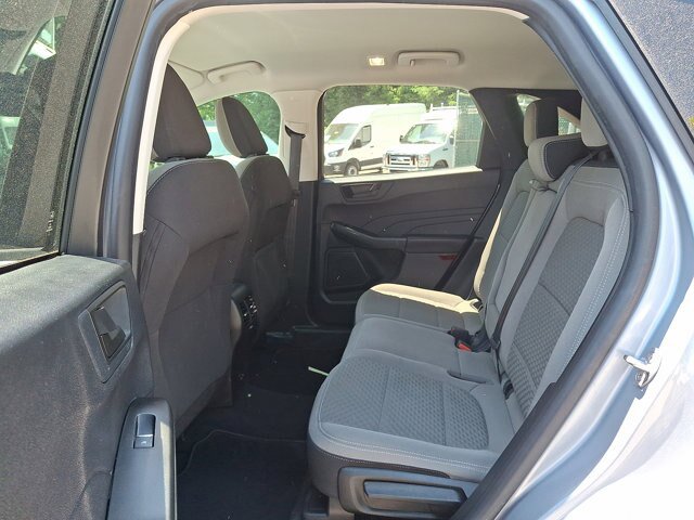 Certified 2022 Ford Escape SE w/ SE Sport Appearance Package FWD image 12
