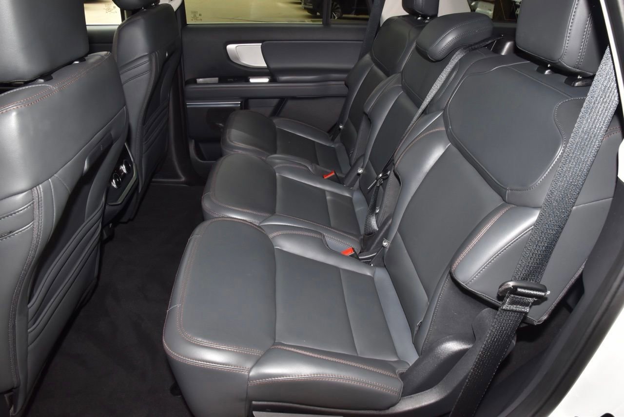 Certified 2025 Ford Expedition Active AWD/4WD image 15