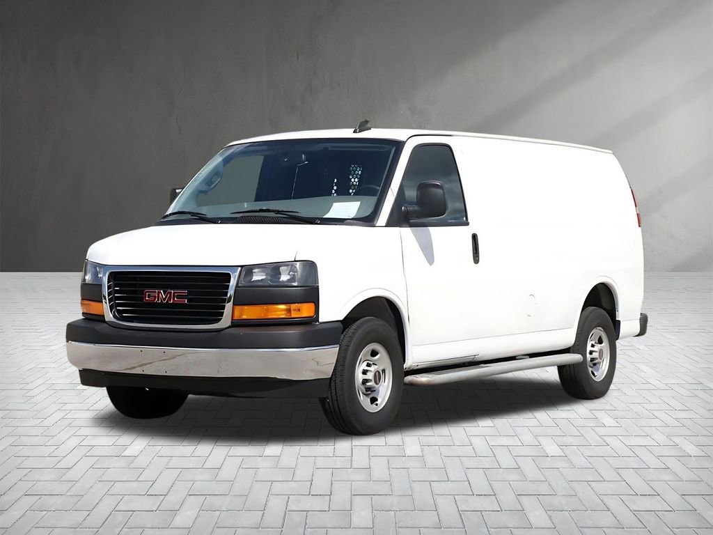 Used 2023 GMC Savana 2500 w/ Driver Convenience Package image 3