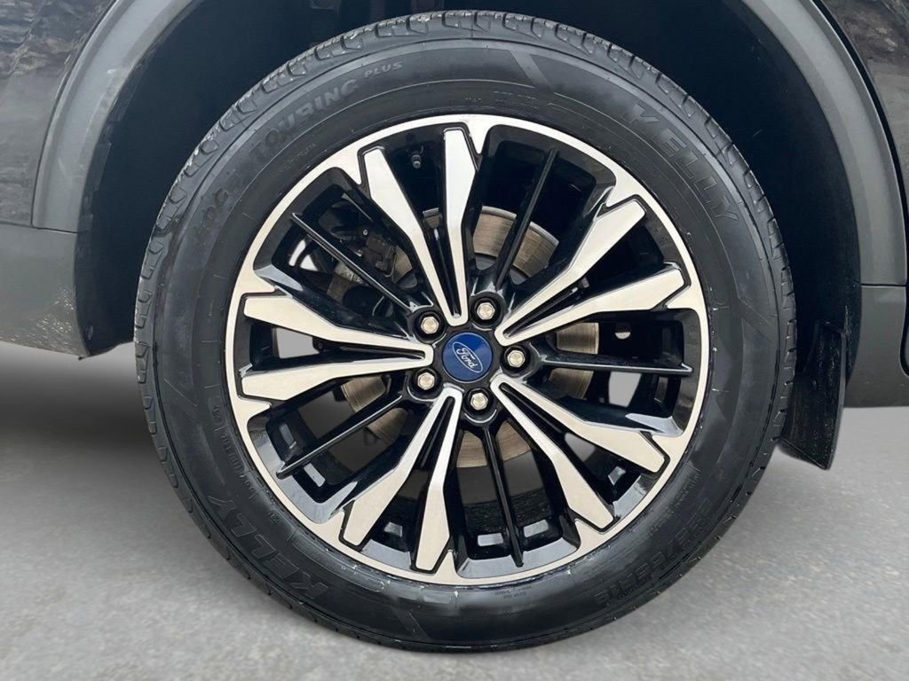 Certified 2022 Ford Escape SE w/ SE Sport Appearance Package AWD/4WD image 24