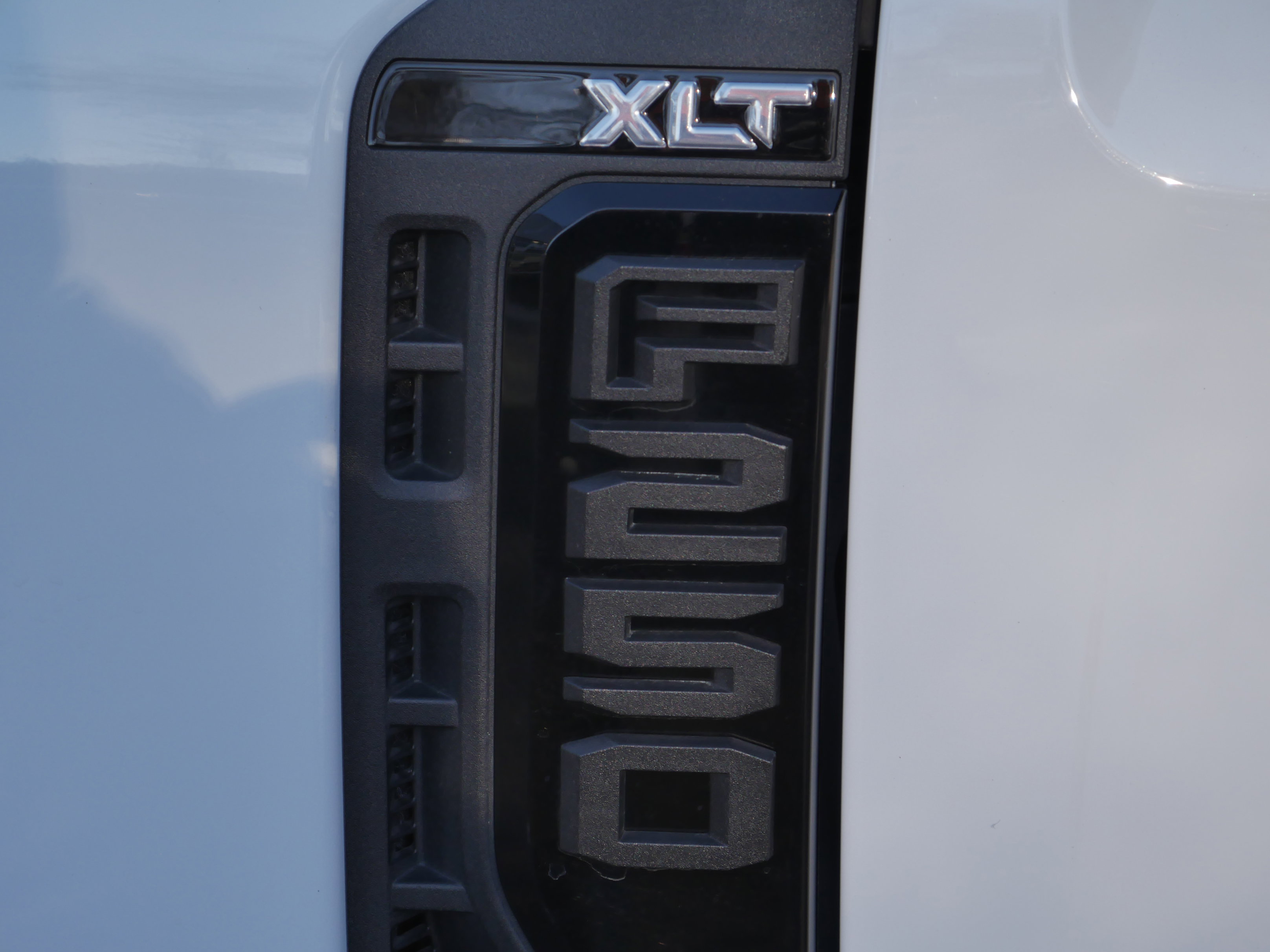Certified 2024 Ford F250 XLT w/ XLT Premium Package image 17