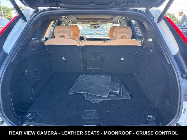 Used 2020 Volvo XC60 T5 Momentum AWD/4WD image 11